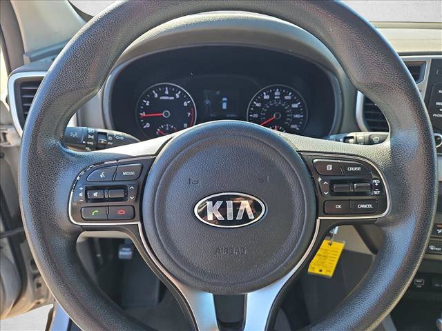 Used 2017 Kia Sportage LX AWD/4WD image 11
