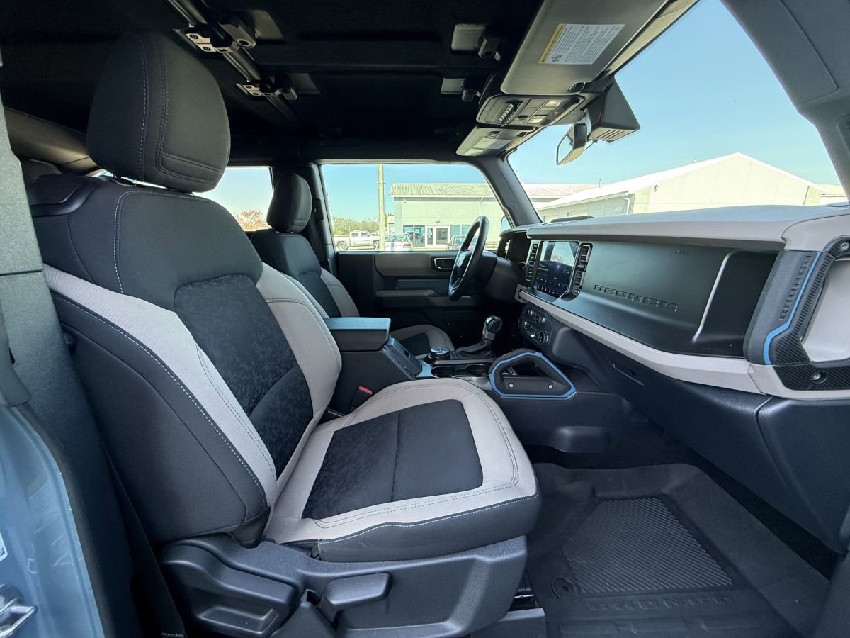 Used 2022 Ford Bronco Wildtrak image 14