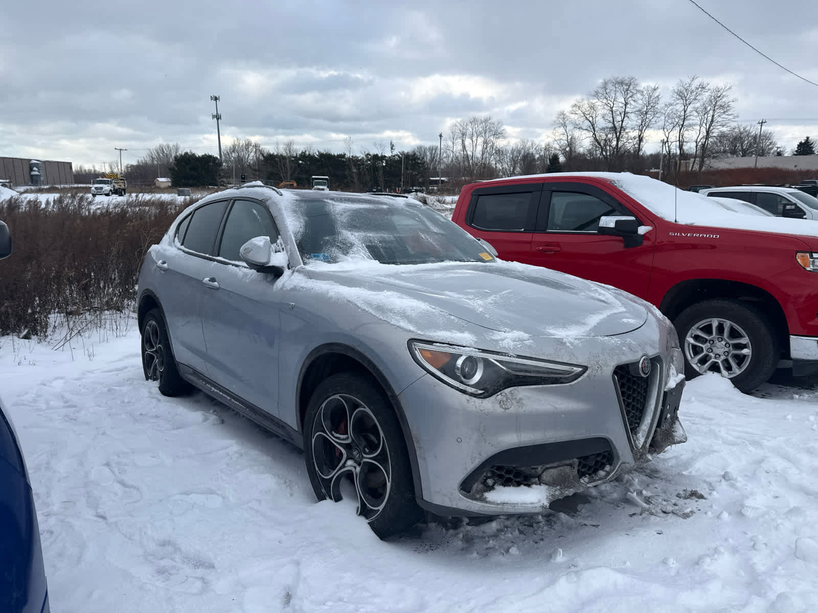 Used 2022 Alfa Romeo Stelvio Ti image 2