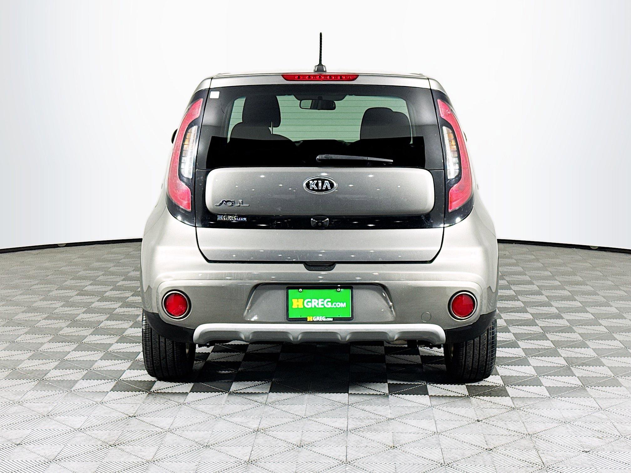 Used 2019 Kia Soul + image 8