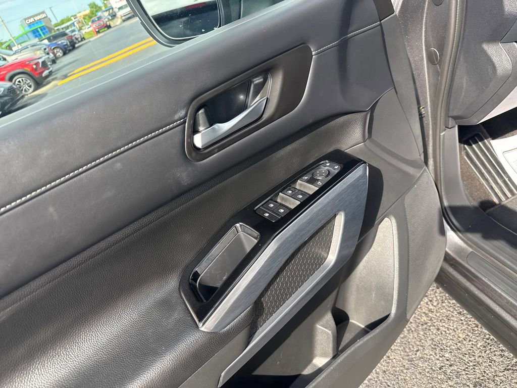 Used 2024 Nissan Pathfinder SL w/ SL Premium Package image 14