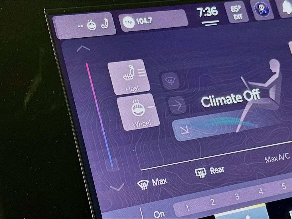 Certified 2025 Jeep Grand Cherokee Altitude image 31