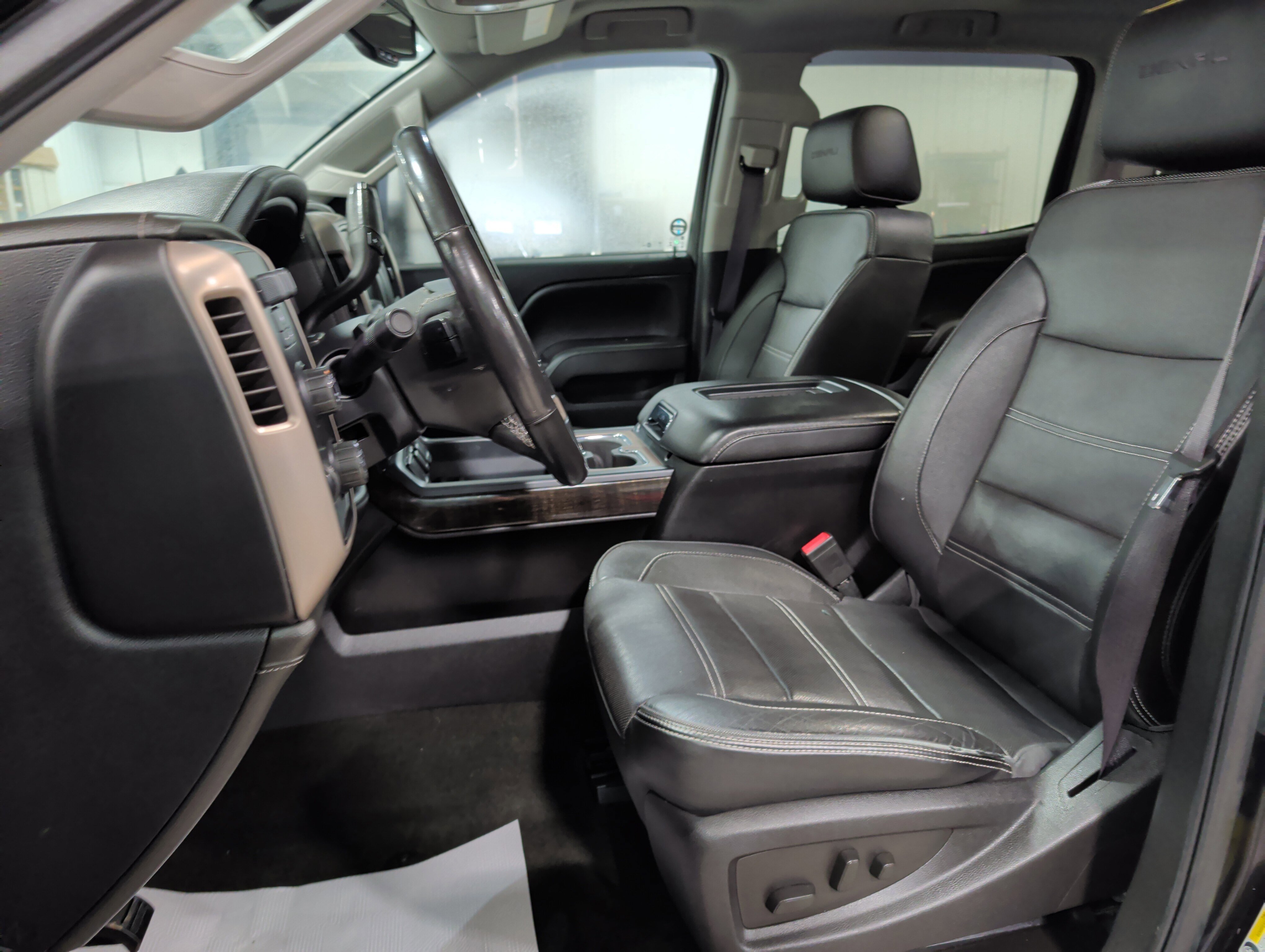 Used 2016 GMC Sierra 3500 Denali w/ Driver Alert Package AWD/4WD image 8