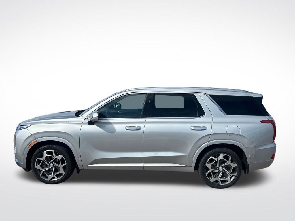 Used 2022 Hyundai Palisade Calligraphy w/ Cargo Package image 2