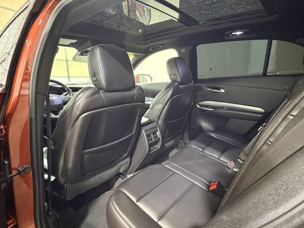 Used 2019 Cadillac XT4 Premium Luxury FWD image 33
