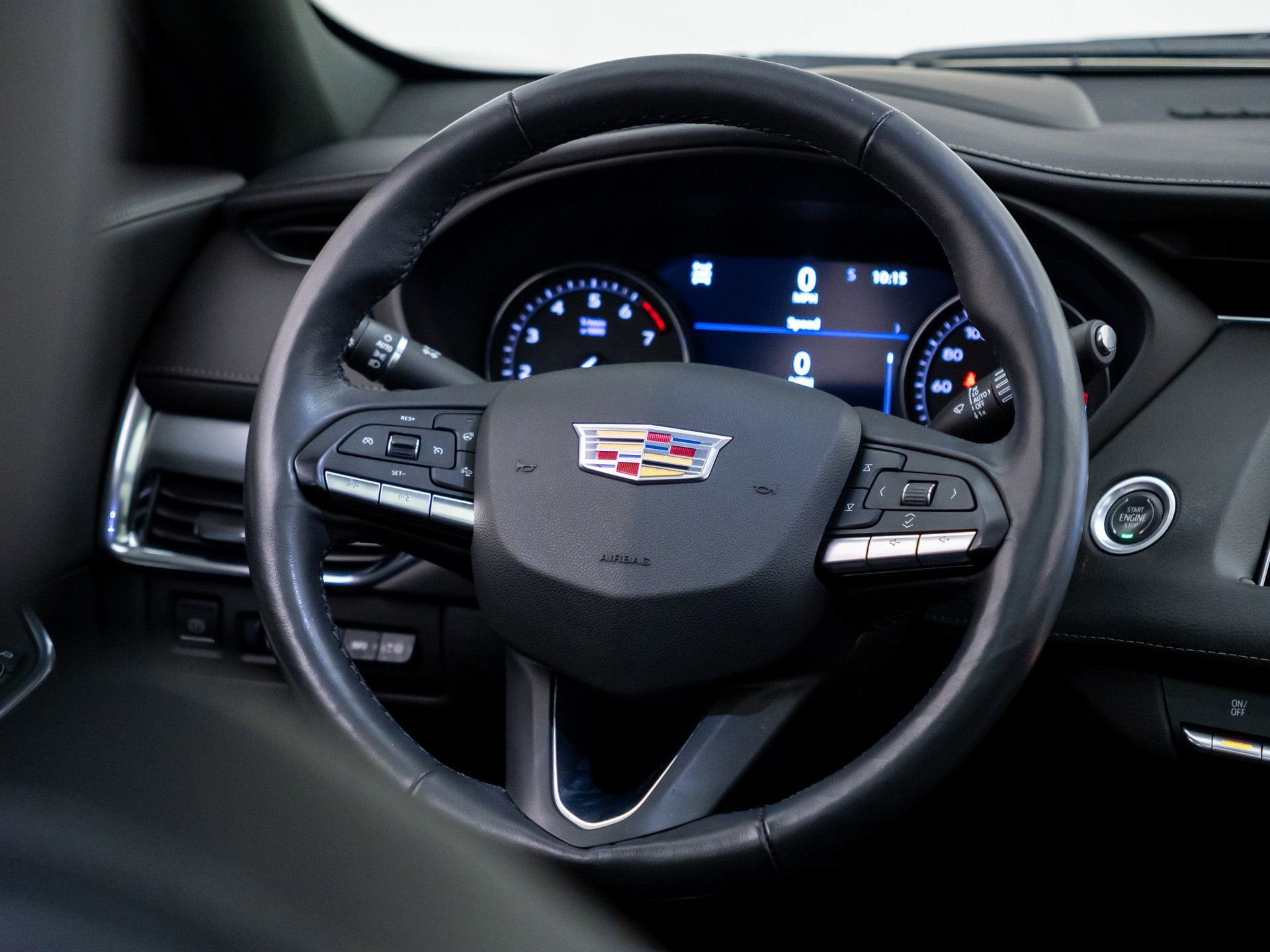 Used 2023 Cadillac XT4 Premium Luxury w/ Technology Package image 13