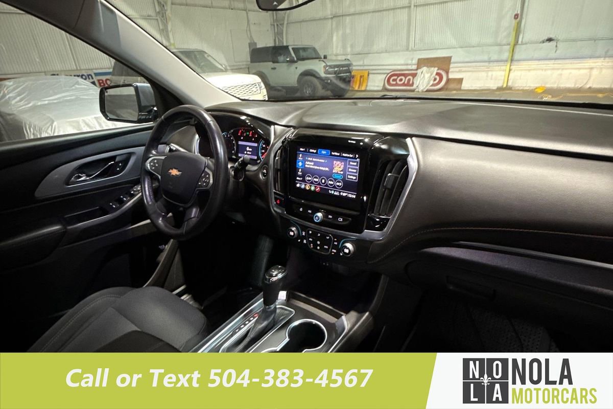 Used 2020 Chevrolet Traverse LT image 29
