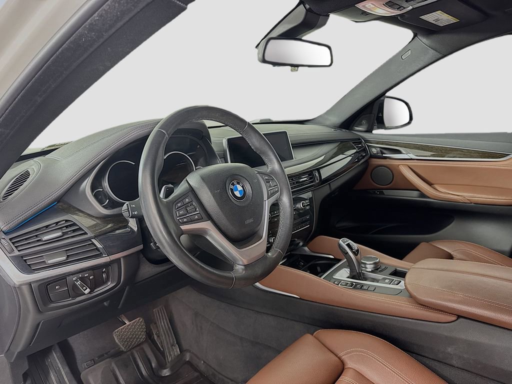 Used 2019 BMW X6 sDrive35i w/ Executive Package image 9