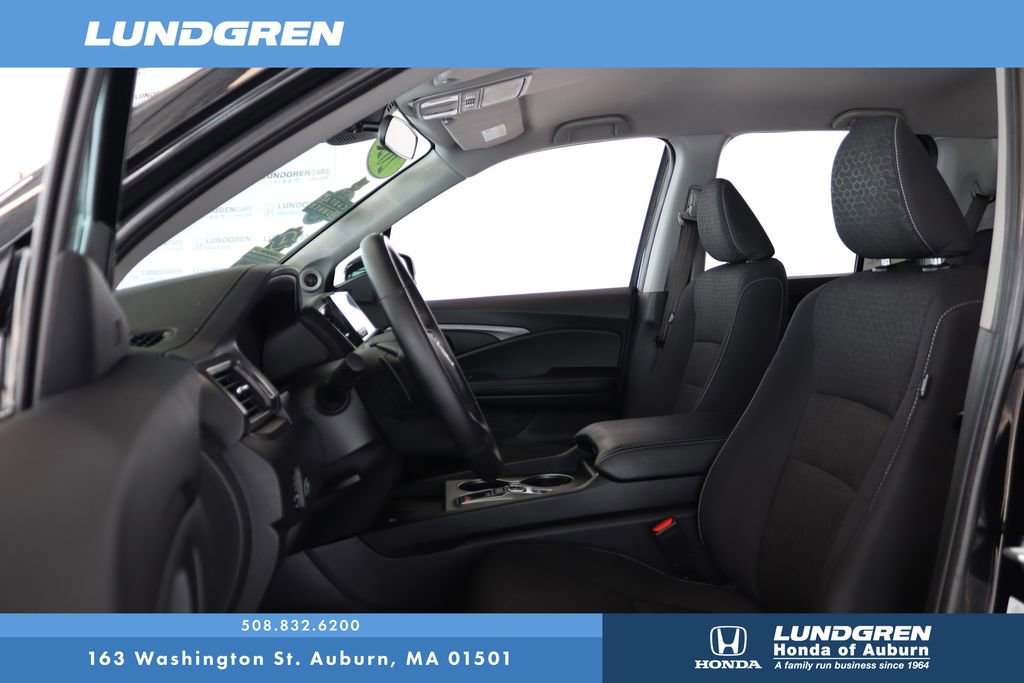 Used 2025 Honda Ridgeline Sport image 10