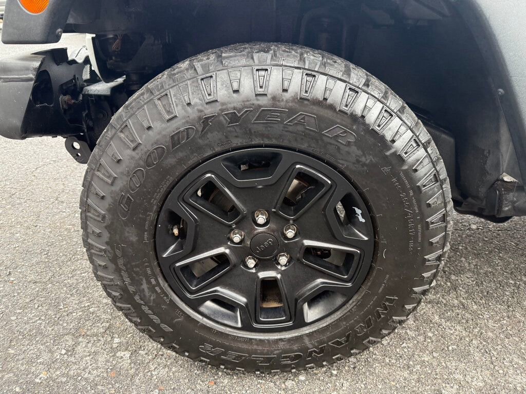 Used 2013 Jeep Wrangler Sahara image 11