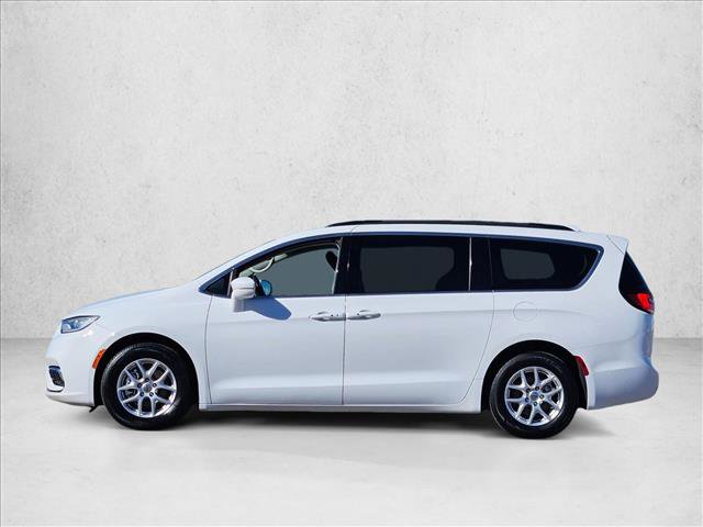Used 2022 Chrysler Pacifica Touring-L image 9