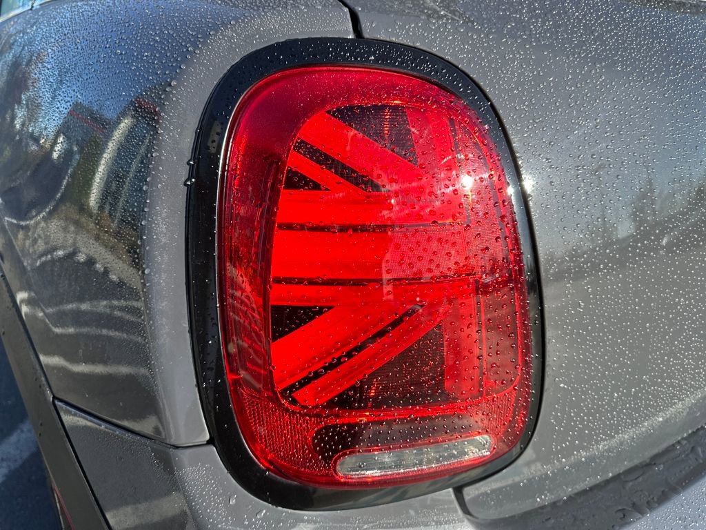 Used 2021 MINI Cooper S w/ Premium Package image 10