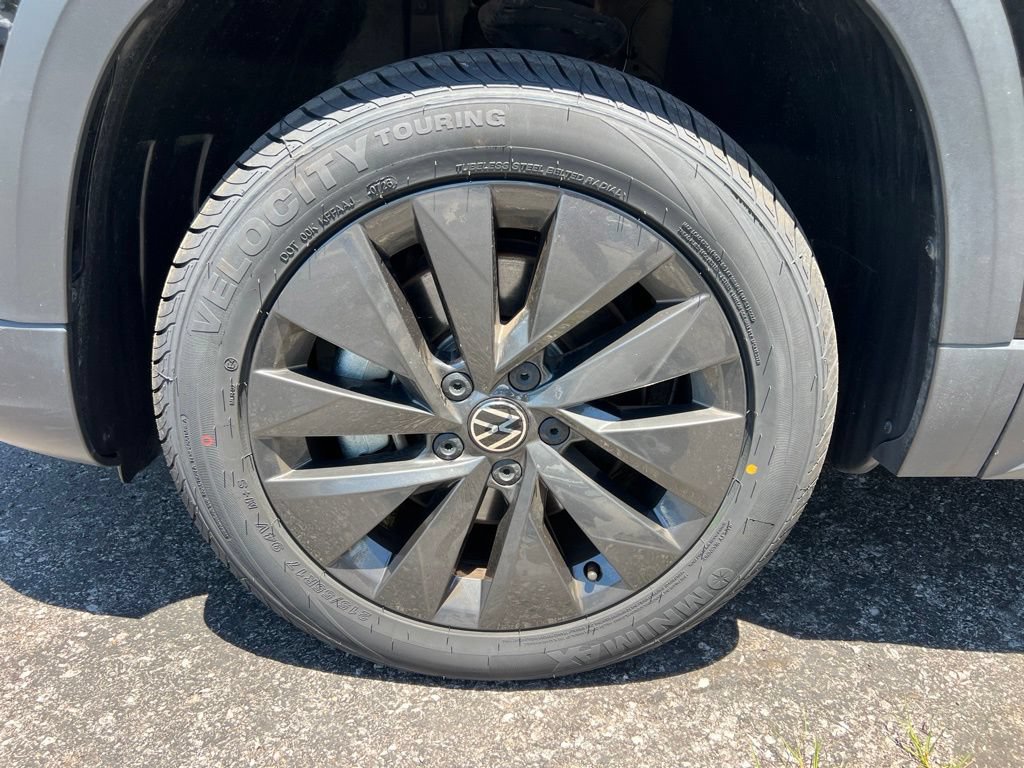 Certified 2023 Volkswagen Taos S FWD image 8
