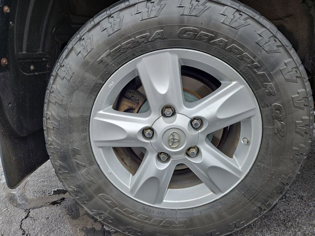 Used 2009 Toyota Land Cruiser image 29