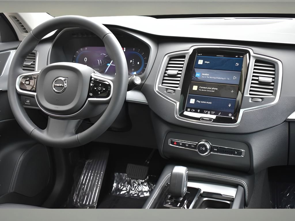 Used 2023 Volvo XC90 B5 Core w/ Protection Package Premier image 18