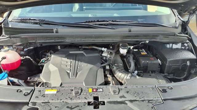 Used 2025 Kia Carnival image 36