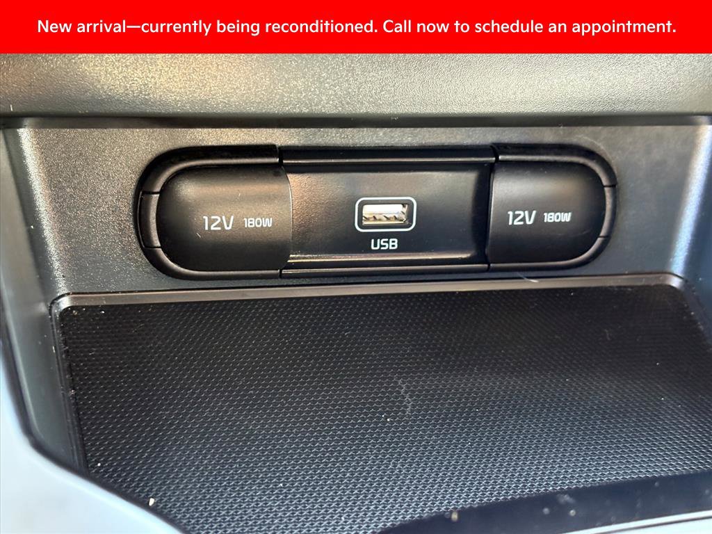 Certified 2022 Kia Soul LX w/ Technology Package FWD image 24