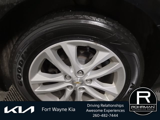 Used 2018 Chevrolet Malibu LT FWD image 11