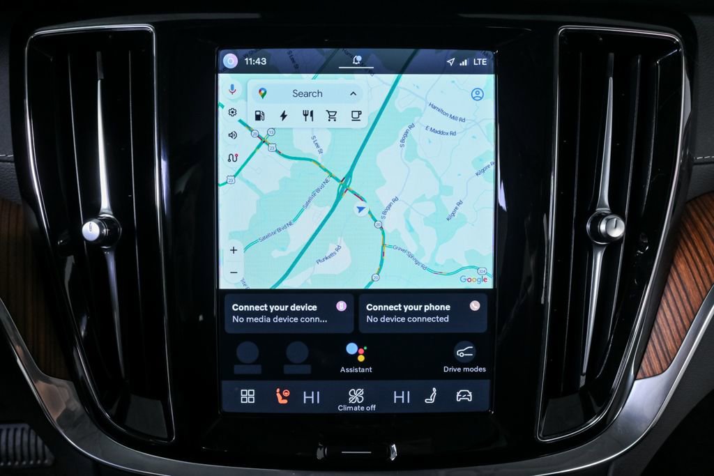 Certified 2025 Volvo S60 T8 Ultra AWD/4WD image 17