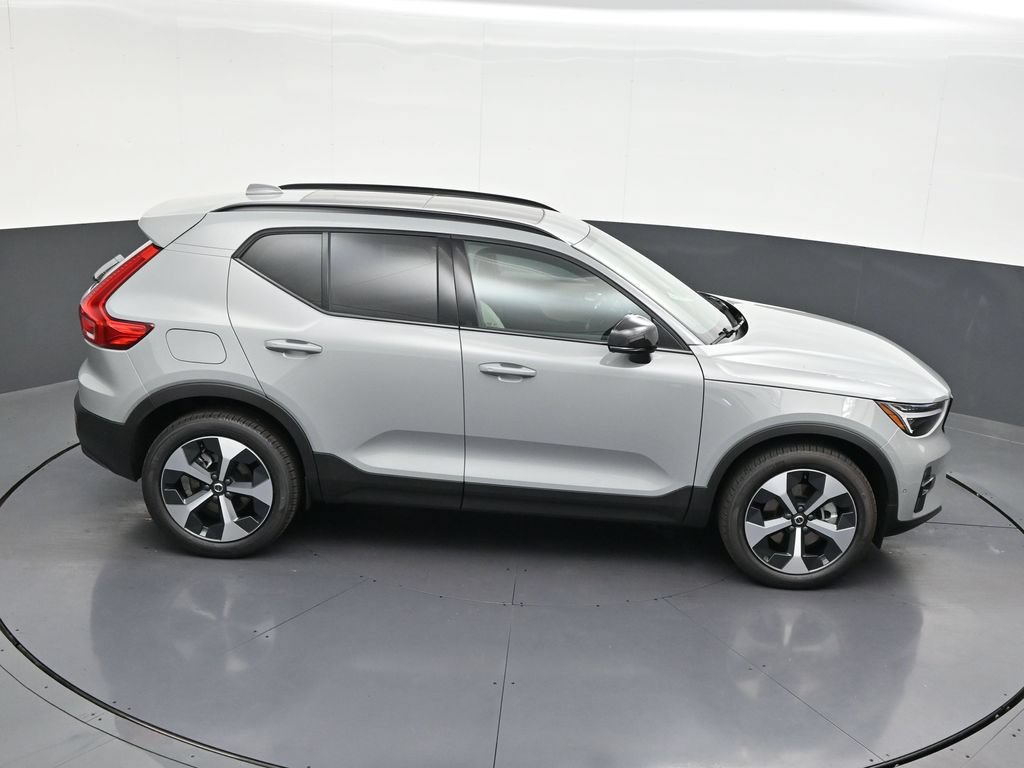 New 2026 Volvo XC40 B5 Plus w/ Protection Package Premier AWD/4WD image 20