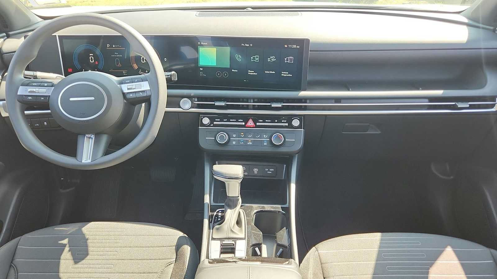Used 2025 Hyundai Santa Cruz SE FWD image 23