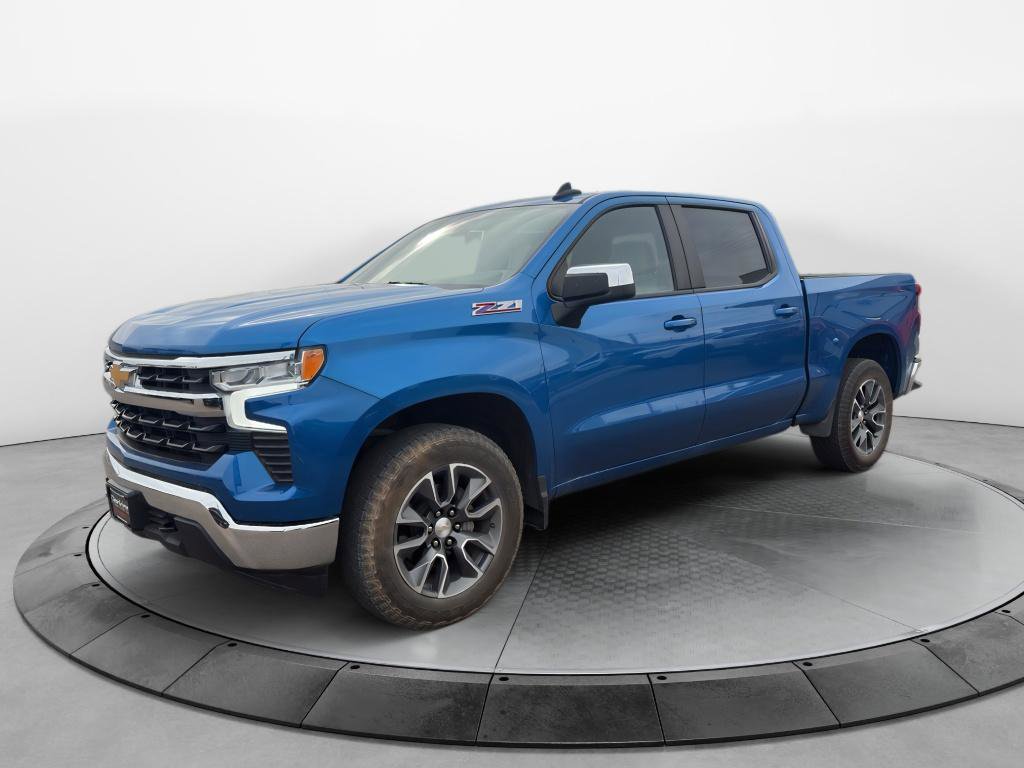 Used 2023 Chevrolet Silverado 1500 LT w/ Z71 Off-Road Package image 1