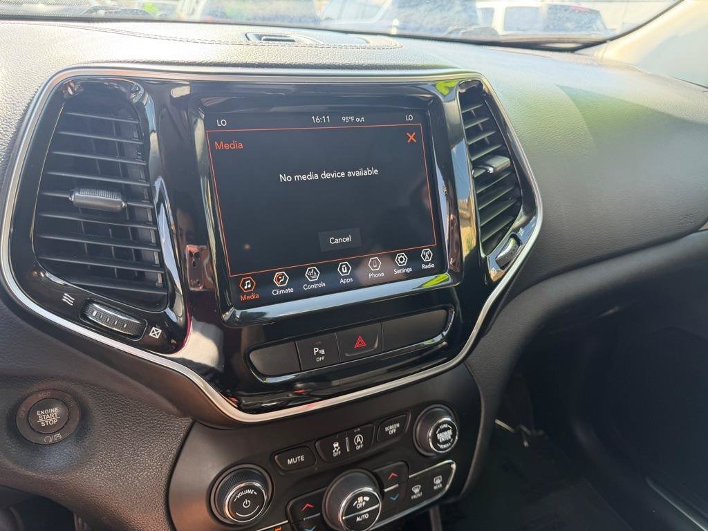 Used 2020 Jeep Cherokee Limited AWD/4WD image 36