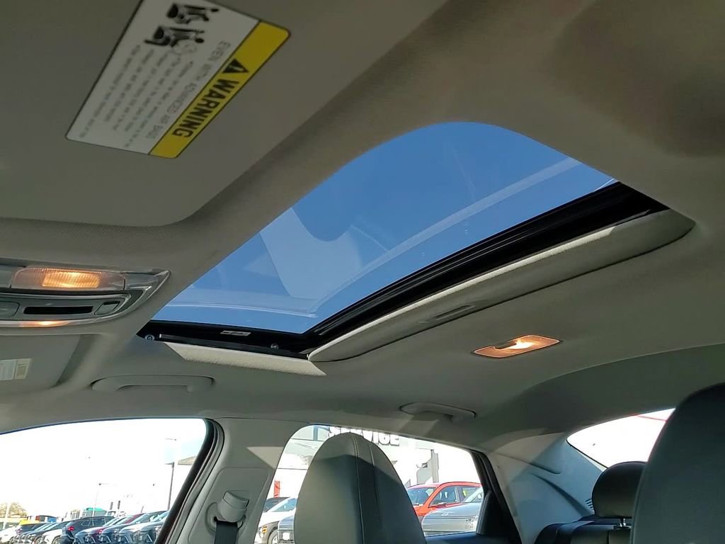 Certified 2024 Hyundai Elantra Limited image 21