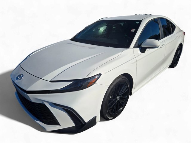 Used 2025 Toyota Camry SE image 8
