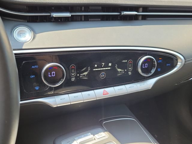 Used 2025 Genesis GV70 2.5T AWD/4WD image 33