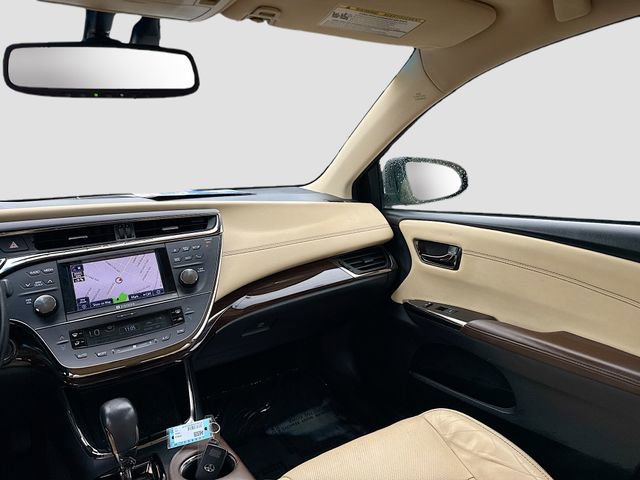 Used 2013 Toyota Avalon Limited image 24
