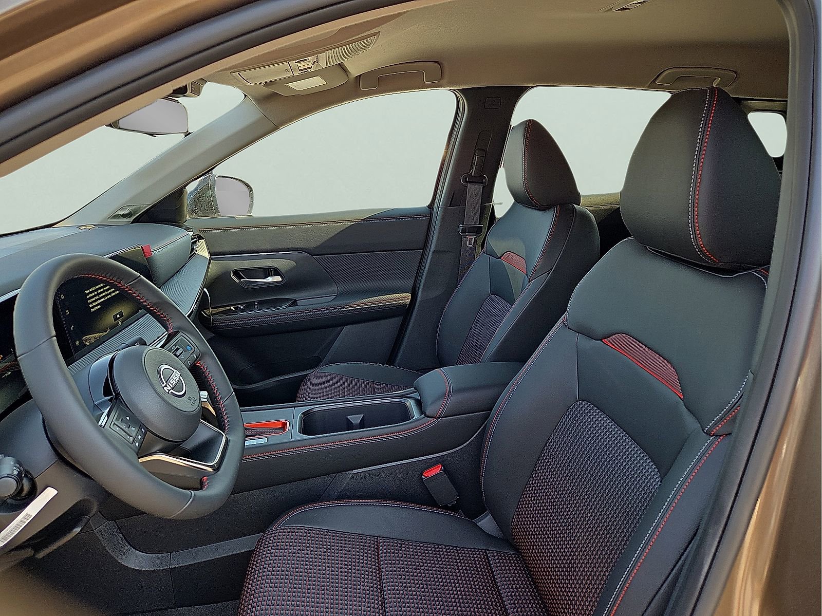 New 2026 Nissan Kicks SR FWD image 13