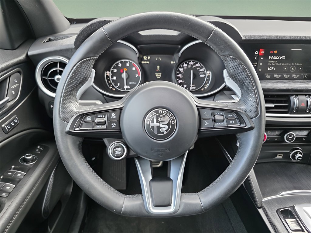 Used 2022 Alfa Romeo Stelvio Sprint image 24