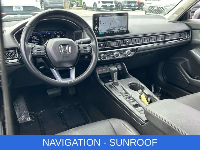 Used 2023 Honda Civic Touring image 2