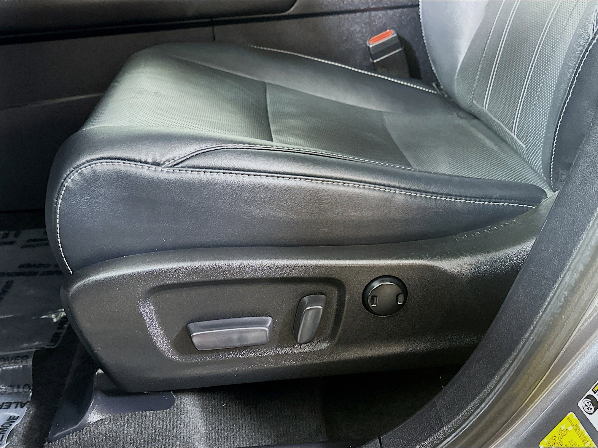 Used 2019 Lexus RX 450h AWD w/ Navigation Package image 19