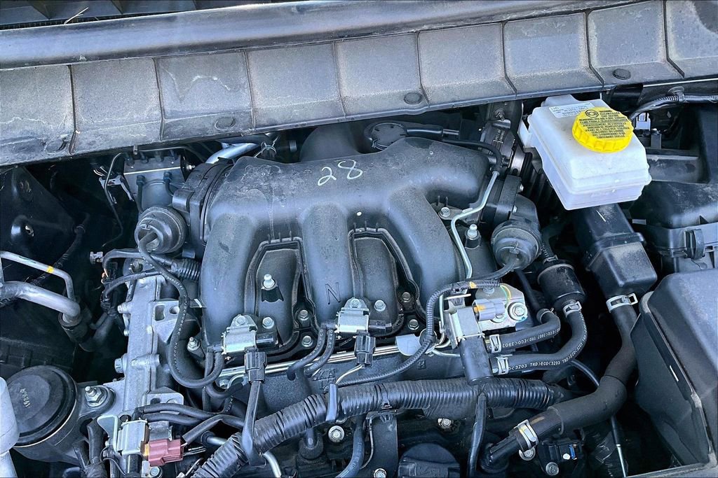 Used 2024 Nissan Pathfinder SV AWD/4WD image 32
