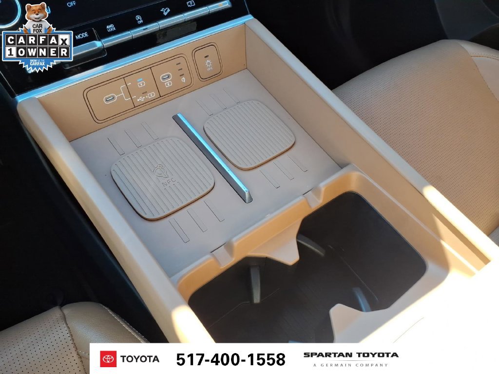 Used 2025 Hyundai Santa Fe Limited AWD/4WD image 25