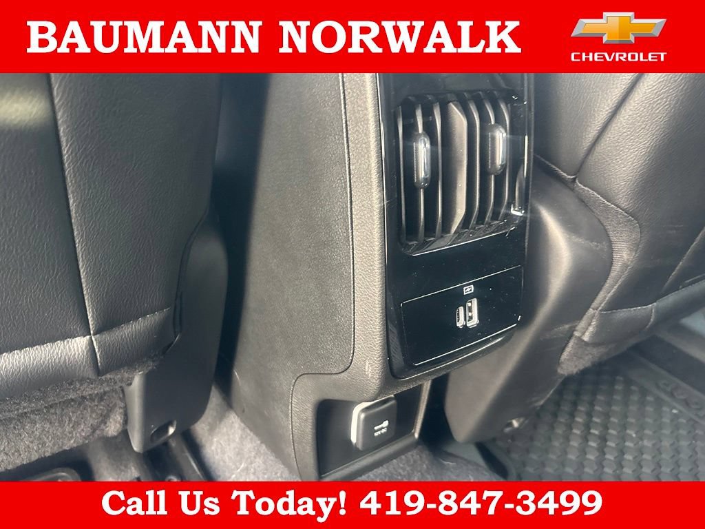 Used 2026 Jeep Compass Latitude w/ Sun and Sound Group AWD/4WD image 15