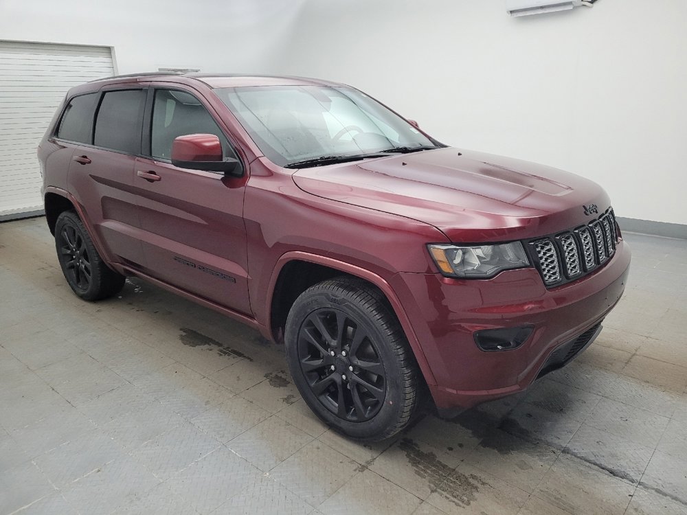 Used 2018 Jeep Grand Cherokee Altitude image 11