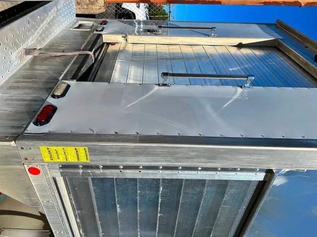 Used 2016 Chevrolet Express 4500 image 20