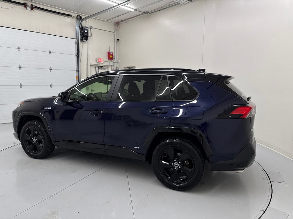 Used 2019 Toyota RAV4 XSE w/ XSE Weather Package AWD/4WD image 4