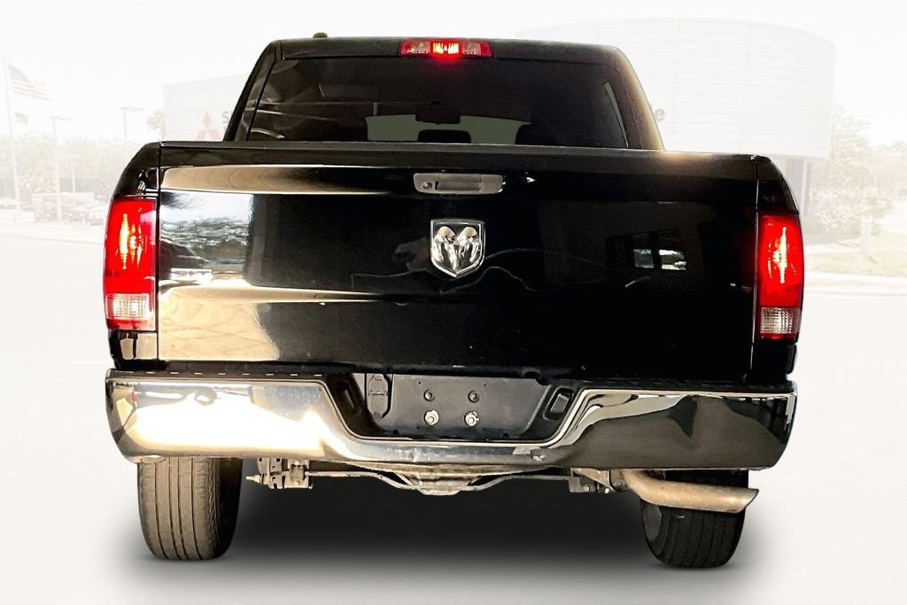 Used 2021 RAM 1500 Classic SLT RWD image 5
