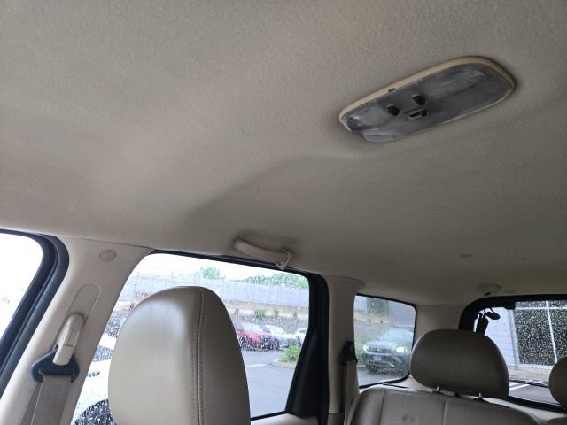 Used 2005 MAZDA Tribute s w/ Package 2 AWD/4WD image 14