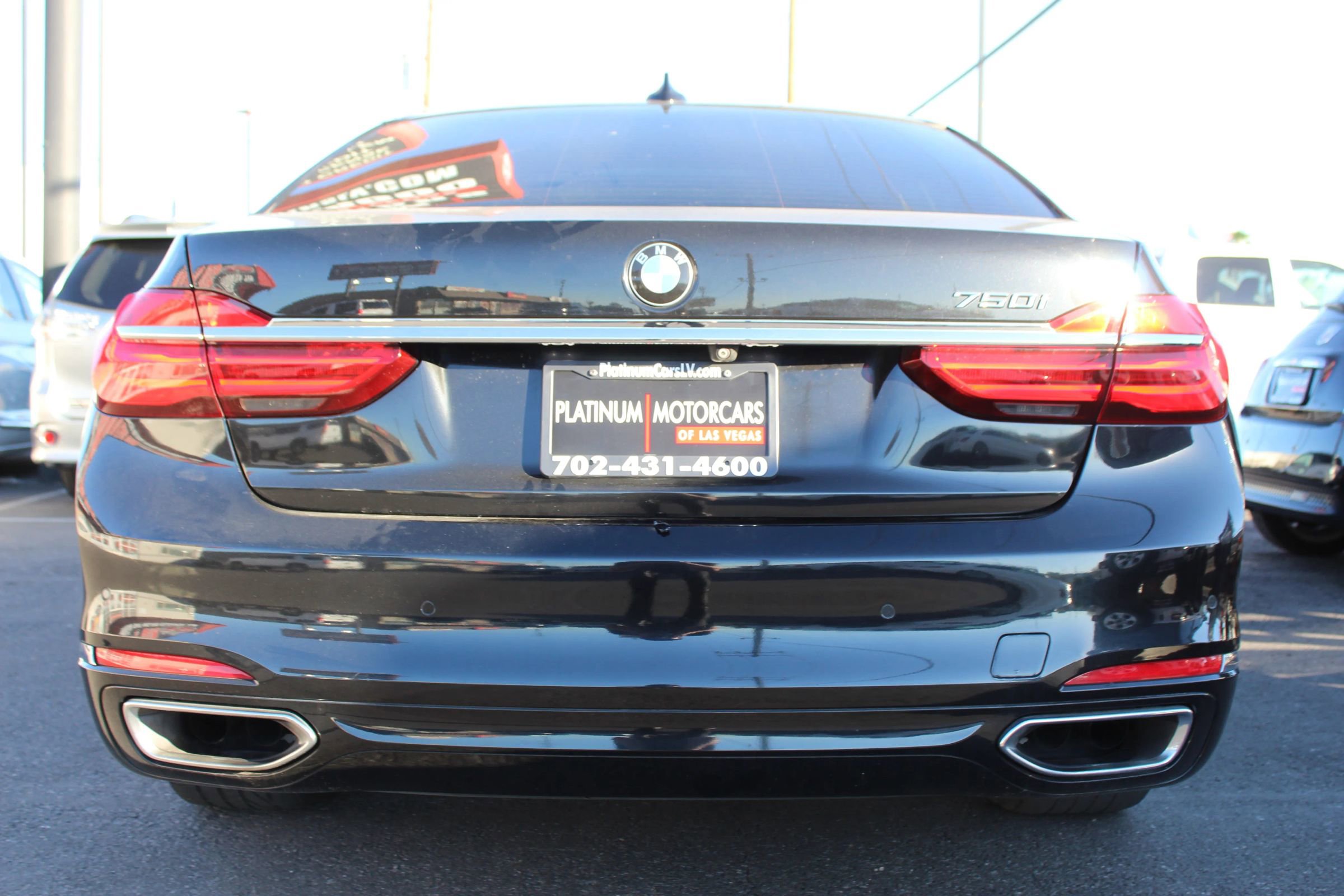 Used 2016 BMW 750i image 18