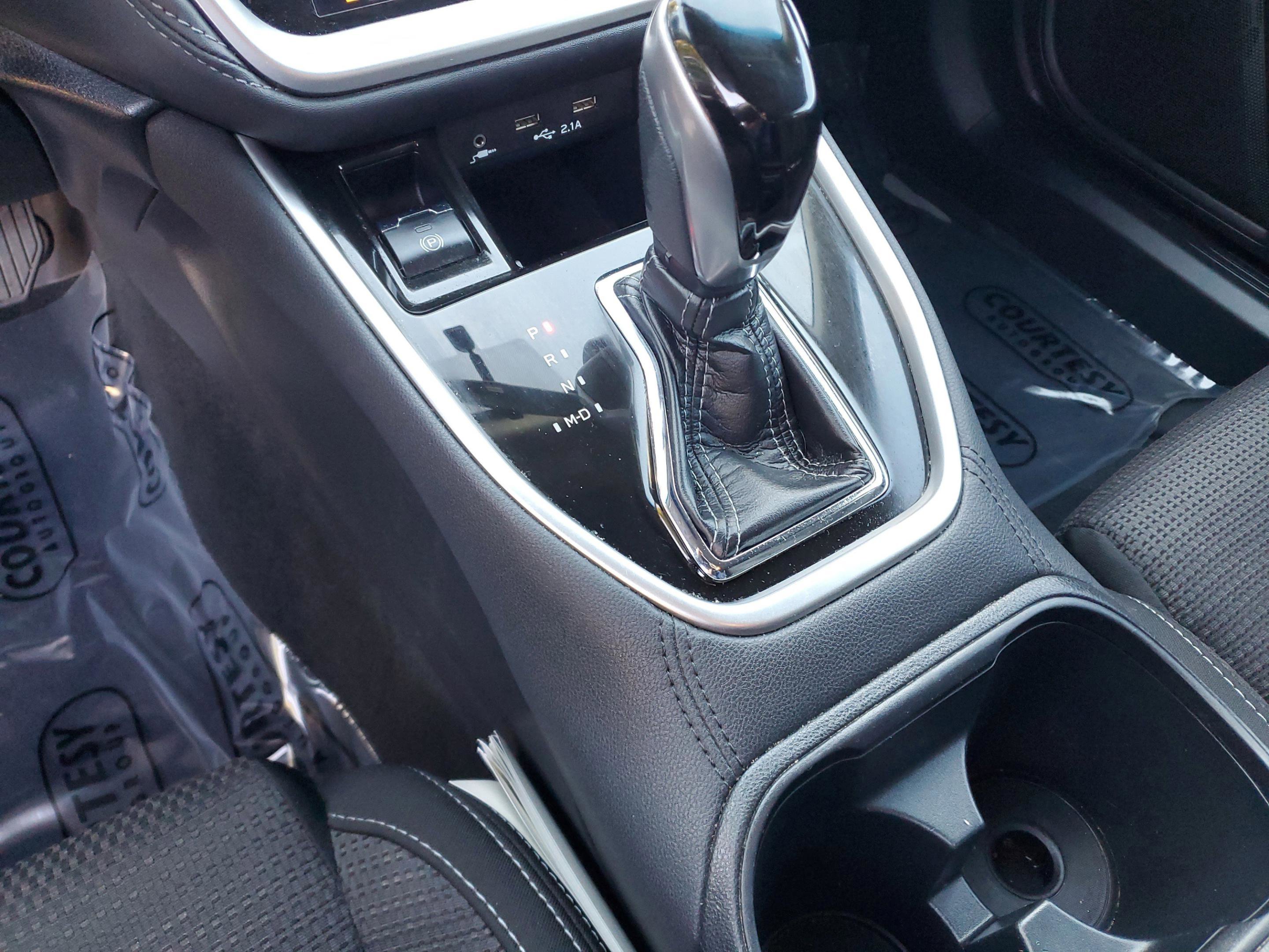 Used 2022 Subaru Outback Premium image 21