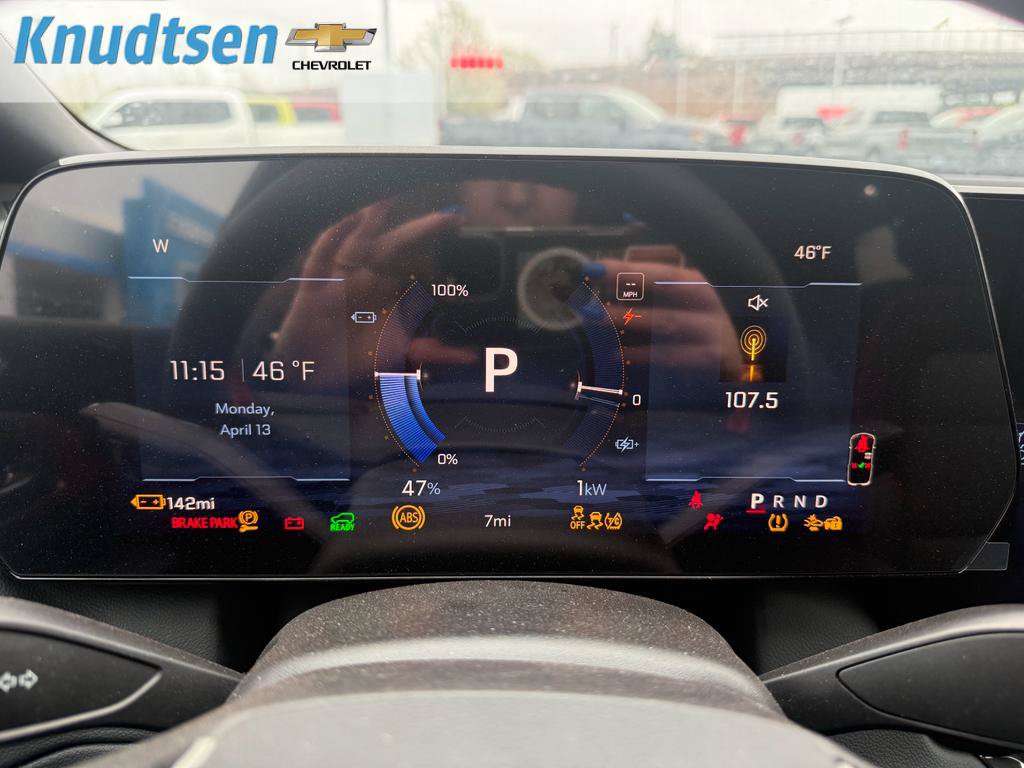 New 2025 Chevrolet Equinox EV RS AWD/4WD image 22