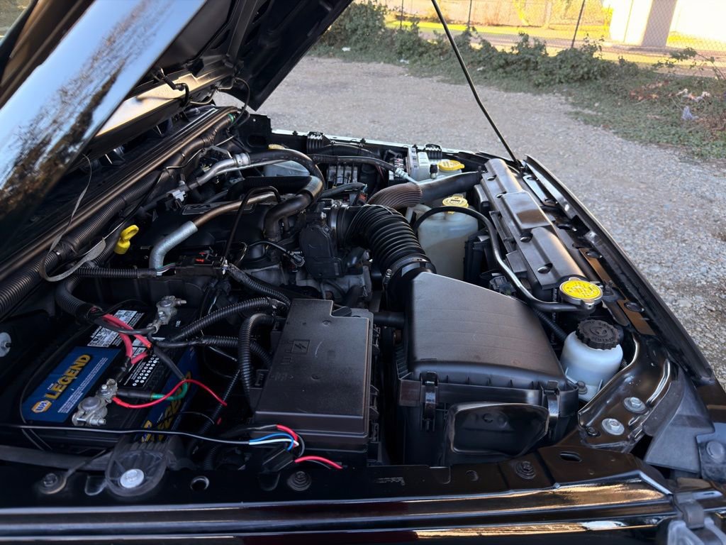 Used 2010 Jeep Wrangler Unlimited Islander image 46