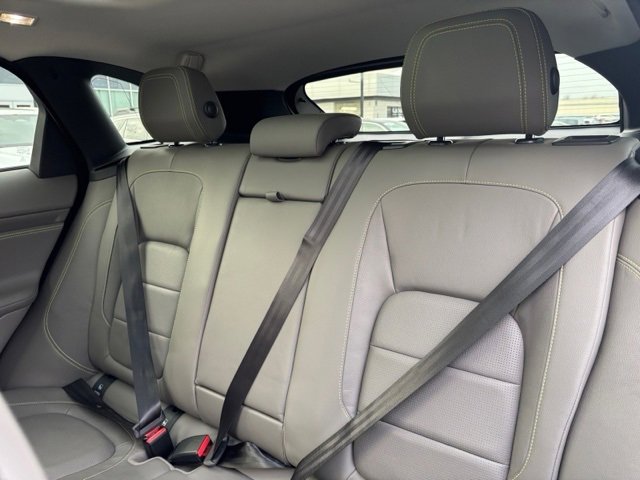 Used 2018 Jaguar F-PACE R-Sport image 24