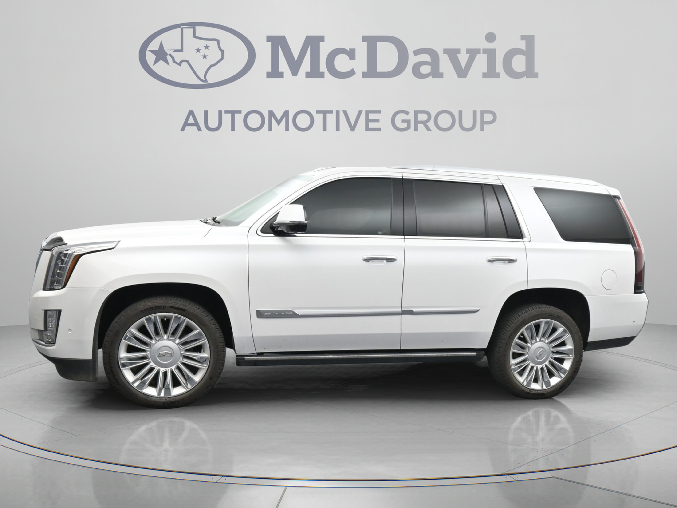 Used 2019 Cadillac Escalade Platinum AWD/4WD image 5