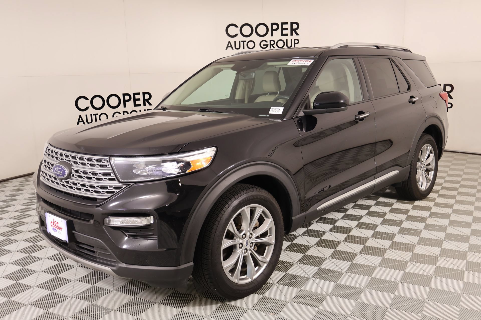 Used 2023 Ford Explorer Limited AWD/4WD image 11